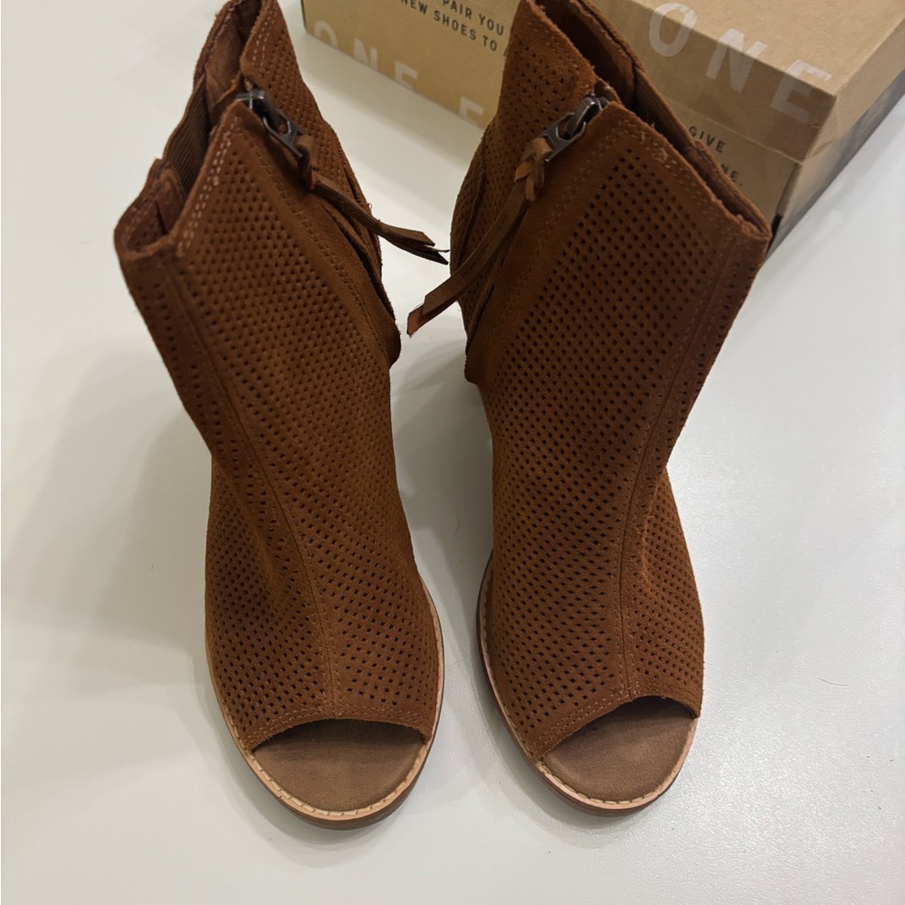 TOMS Majorca Peep Toe Cinnamon Suede Perforated Ankle Bootie